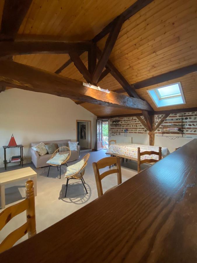 Philoufleur - Gite Restaure En Campagne Chaneins Exteriér fotografie